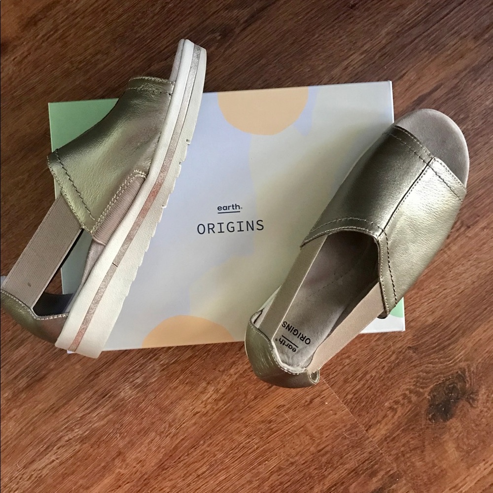 Earth Carley Connie Sandals